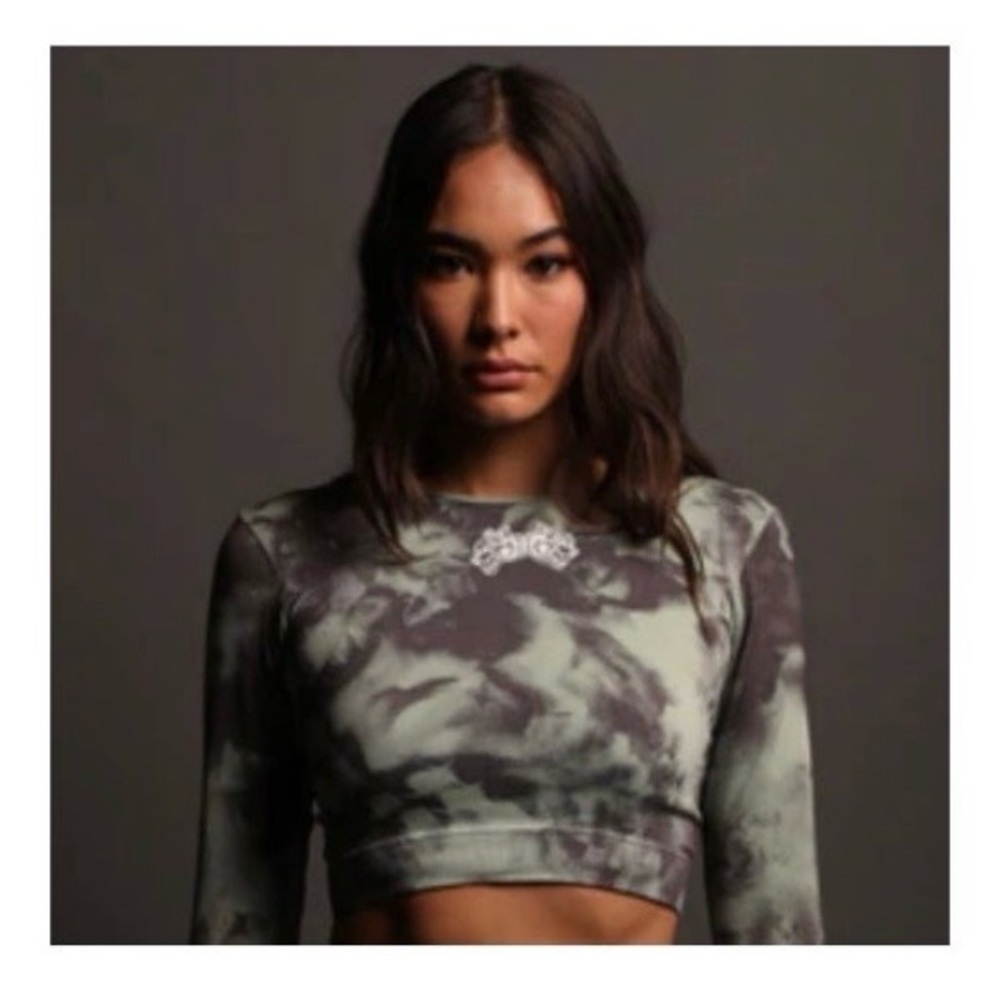 IYLYK Everson Seamless LS Crop
